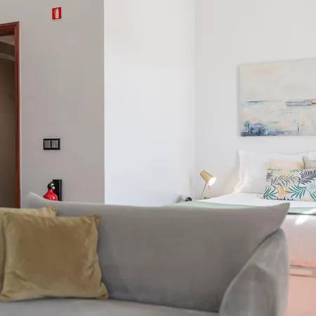 Do Carmo By An Island