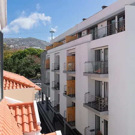 Apartament Do Carmo By An Island *