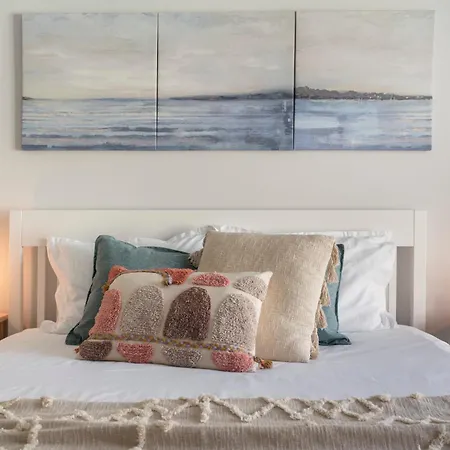 Do Carmo By An Island