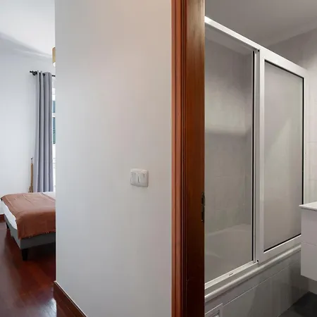 Do Carmo By An Island