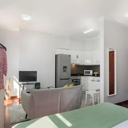 Do Carmo By An Island *