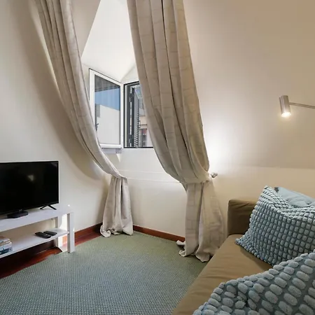 Apartamento Do Carmo By An Island