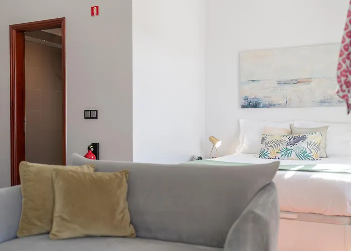 Do Carmo By An Island