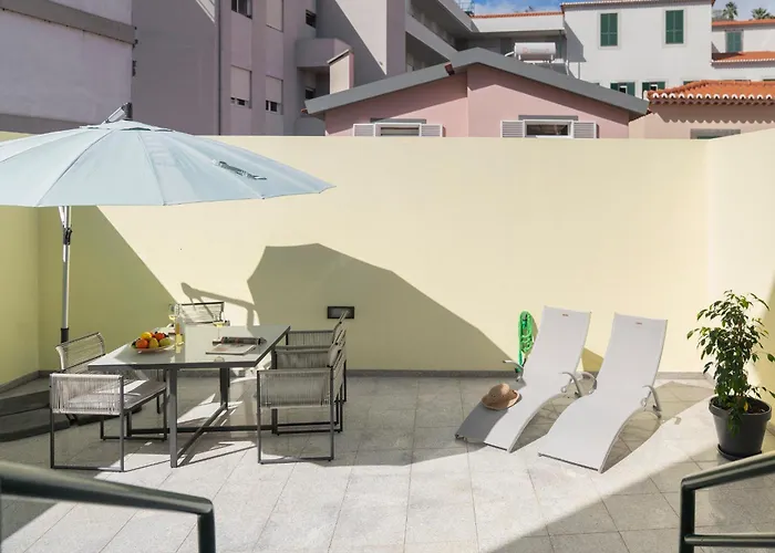 Do Carmo By An Island フンシャル