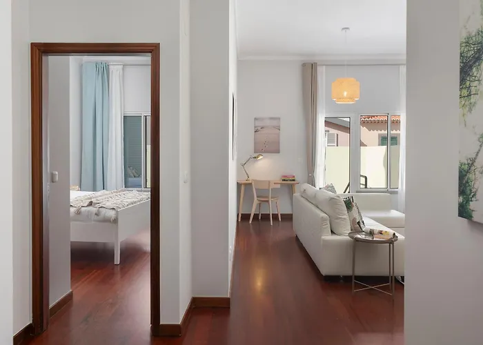 Do Carmo By An Island *