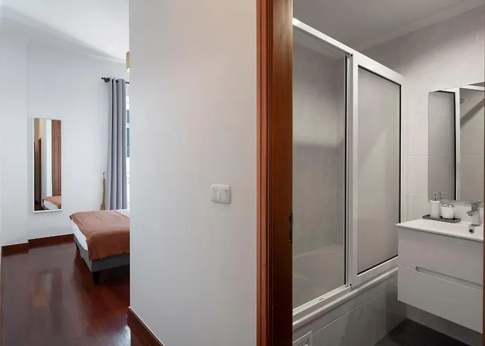 Do Carmo By An Island